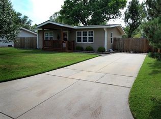 3329 S Edwards Ave, Wichita, KS 67217