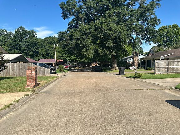 4th image of 2564 Fox Chase Dr