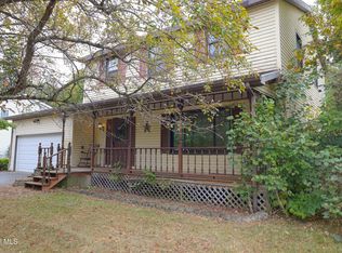 138 Hathorn Blvd, Saratoga Springs, NY 12866