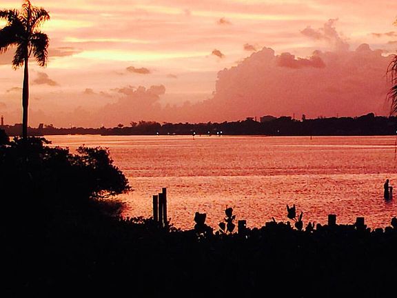 3rd image of 5270 Pennock Point Road