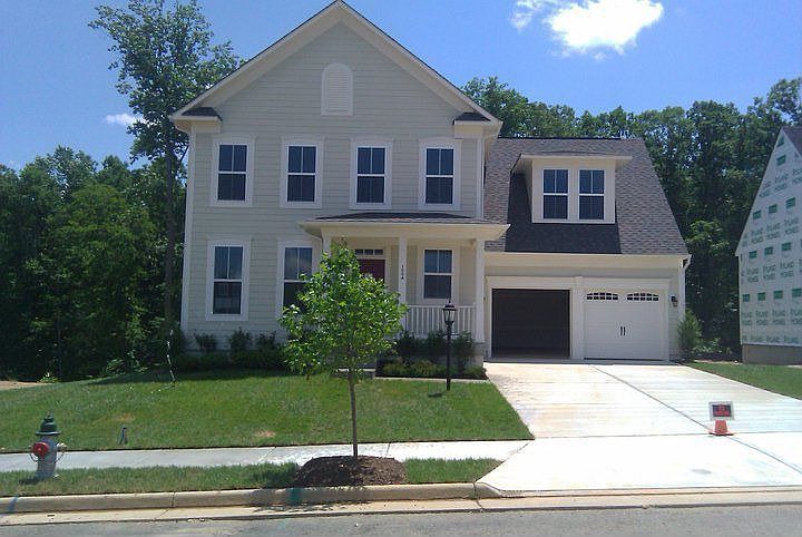 1st image of 1004 Everett Ct