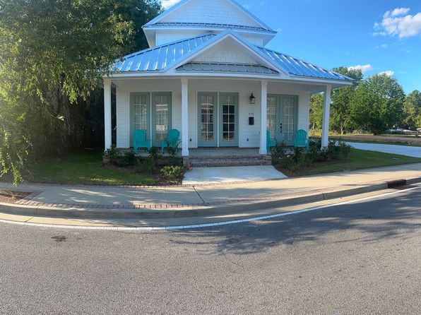 546 Howard Ave