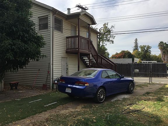 5th image of 224 Clinton Ave