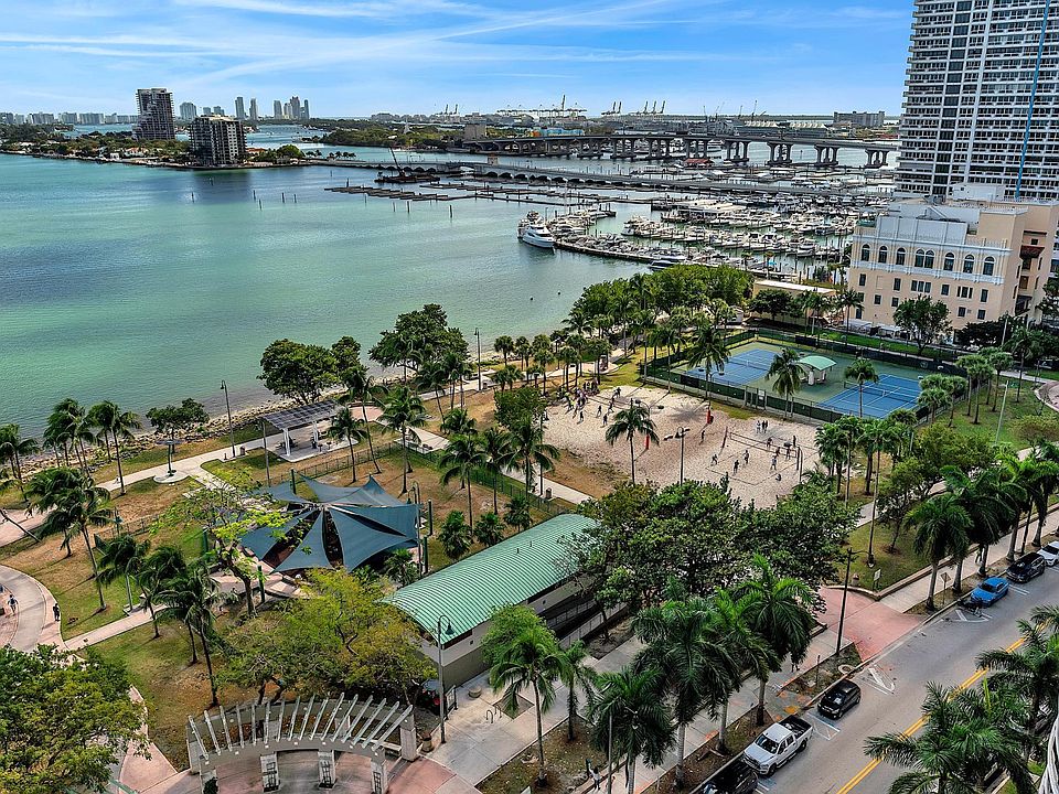 1st image of 1800 N Bayshore Dr APT 1501