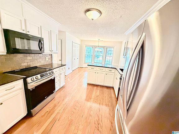 5th image of 303 Chase Plantation Cir
