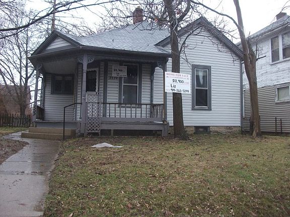 3rd image of 2229 Catalpa Dr