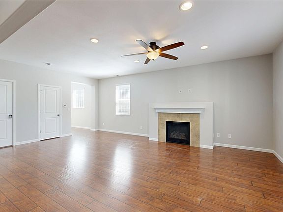 3rd image of 8959 Corona Street NE