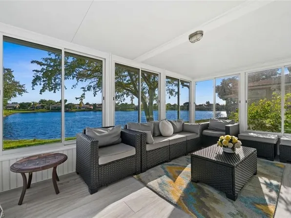 9757 Deerfoot DR, FORT MYERS, FL 33919