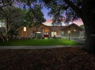 3820 Harrogate Dr, Valrico, FL 33596