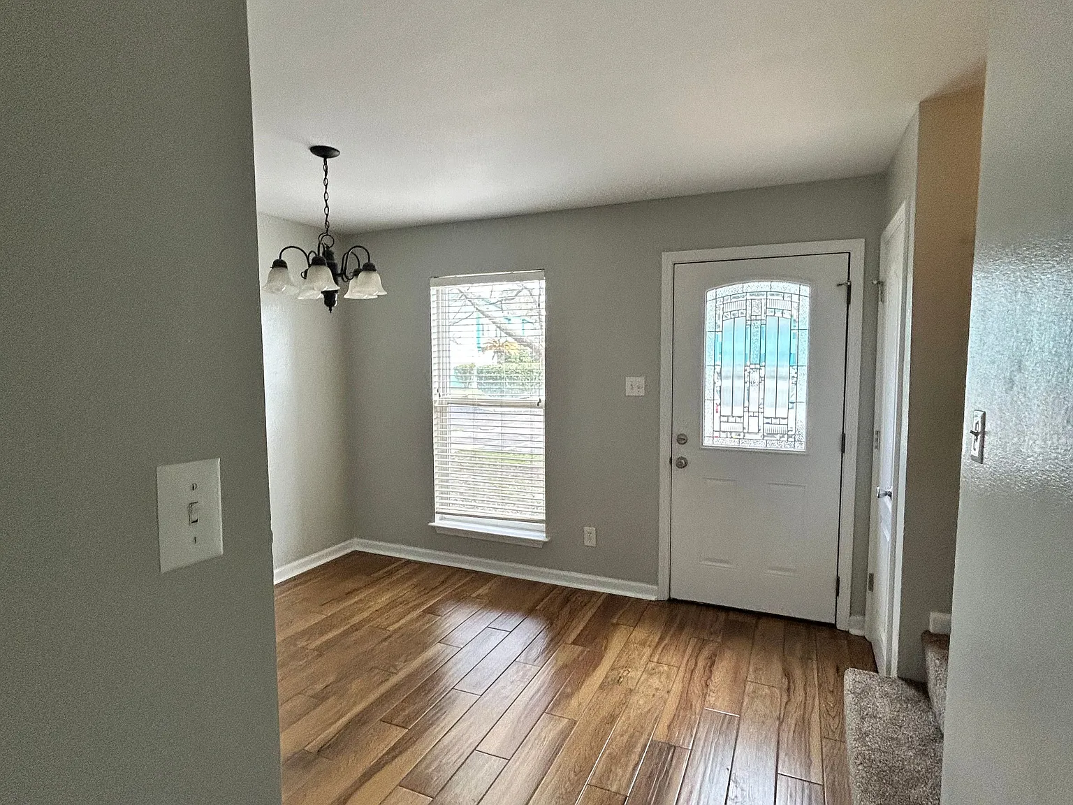 2 bed, 1.5 bath, $1,600 — Photo 4