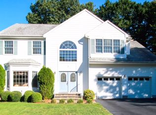 7 Dawn Dr, Emerson, NJ 07630