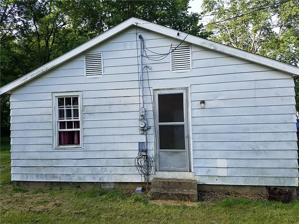 2nd image of 175 Della Rd