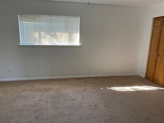 3rd image of 4380 Coquina Ave