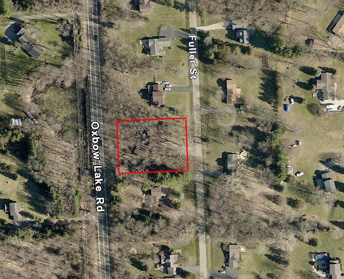 1st image of 900 Fuller Ln