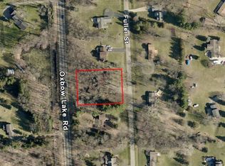 900 Fuller Ln, White Lake, MI