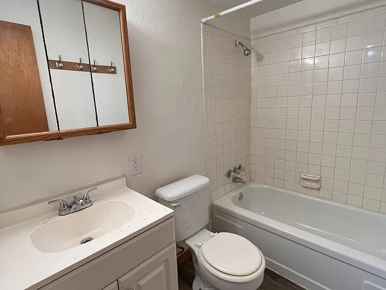 1102 21st Avenue Pl — Photo 14