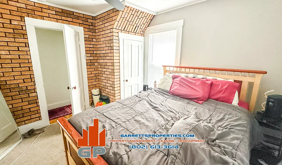 92 Maple Ave #2