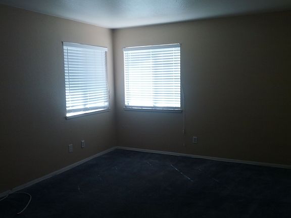 5th image of 18500 Mountain Meadows Dr