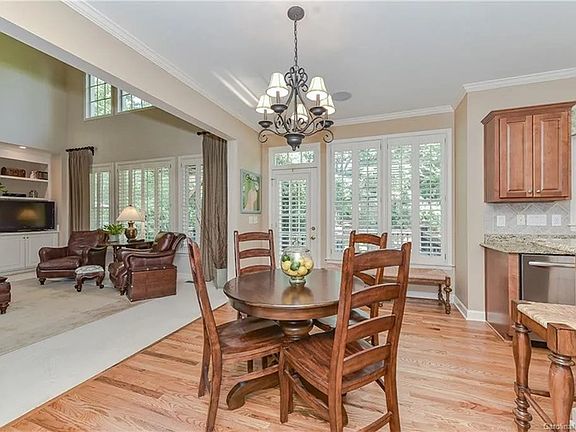 2nd image of 2531 Arden Gate Ln