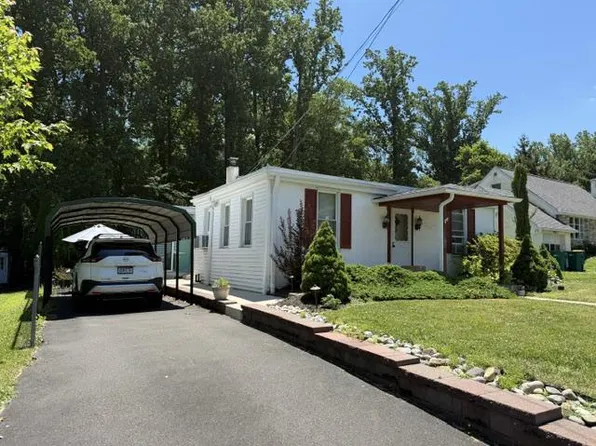 623 Knoll Ave, Penndel, PA 19047