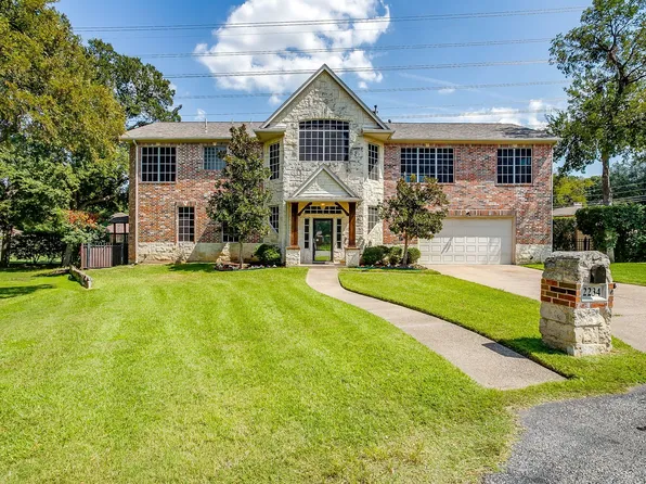 2234 Ivanhoe Cir, Grand Prairie, TX 75050