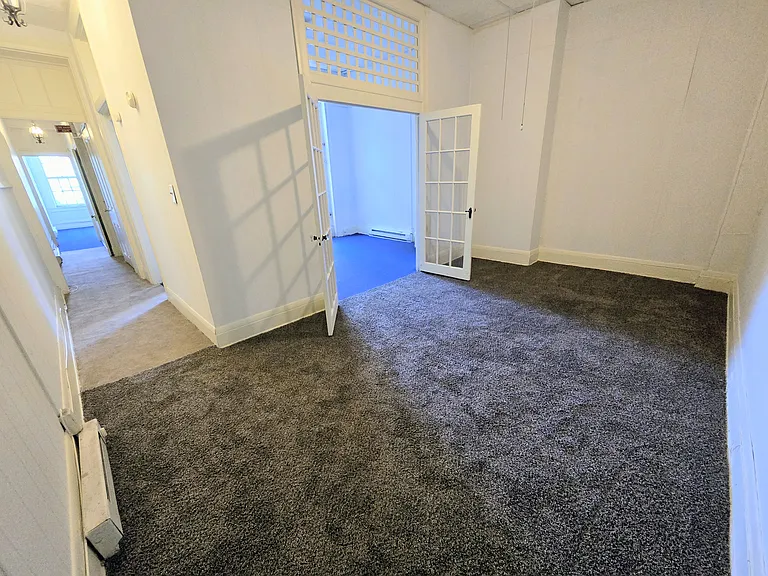 1416 Park Ave #2R — Photo 2
