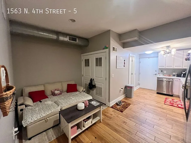 1563 N 4th St #5 — Photo 5