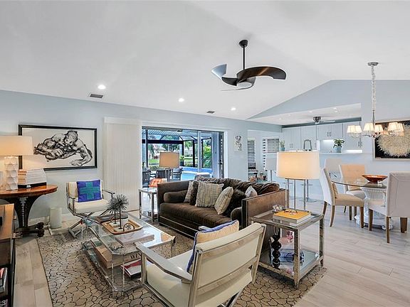 4th image of 3621 SW 5th Pl