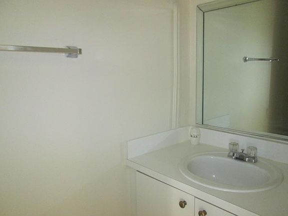 5th image of 18101 NW 68th Ave APT D201