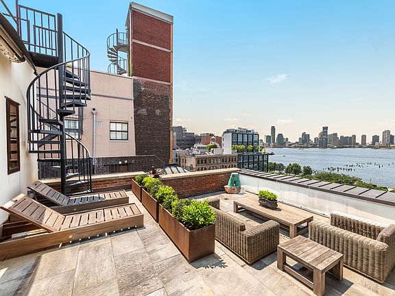 3rd image of 481 Washington St APT 8S