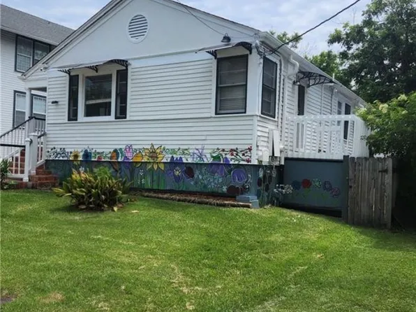 6515 W End Blvd, New Orleans, LA 70124