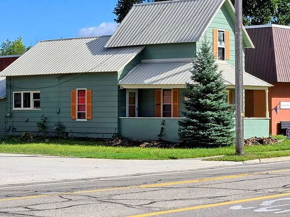 207 S Michigan Ave, Manton, MI 49663