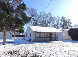 1269 Clark St, Galesburg, IL 61401