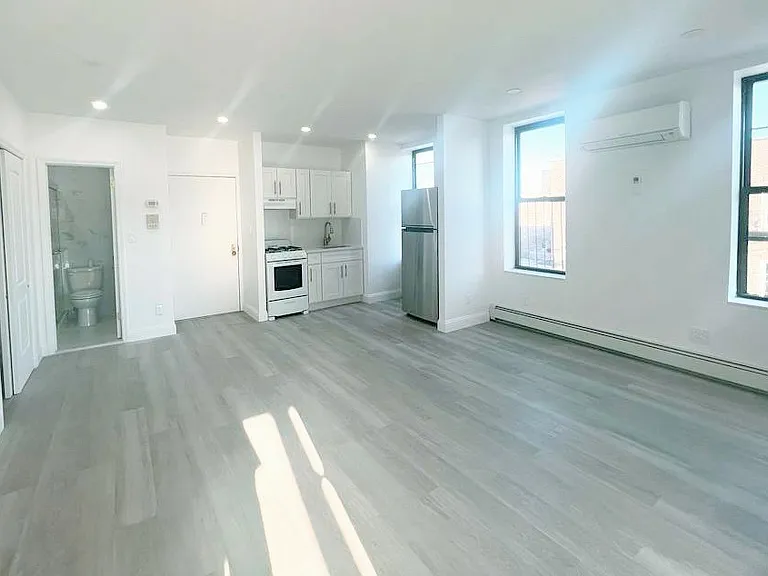31-88 43rd St #3F — Photo 6