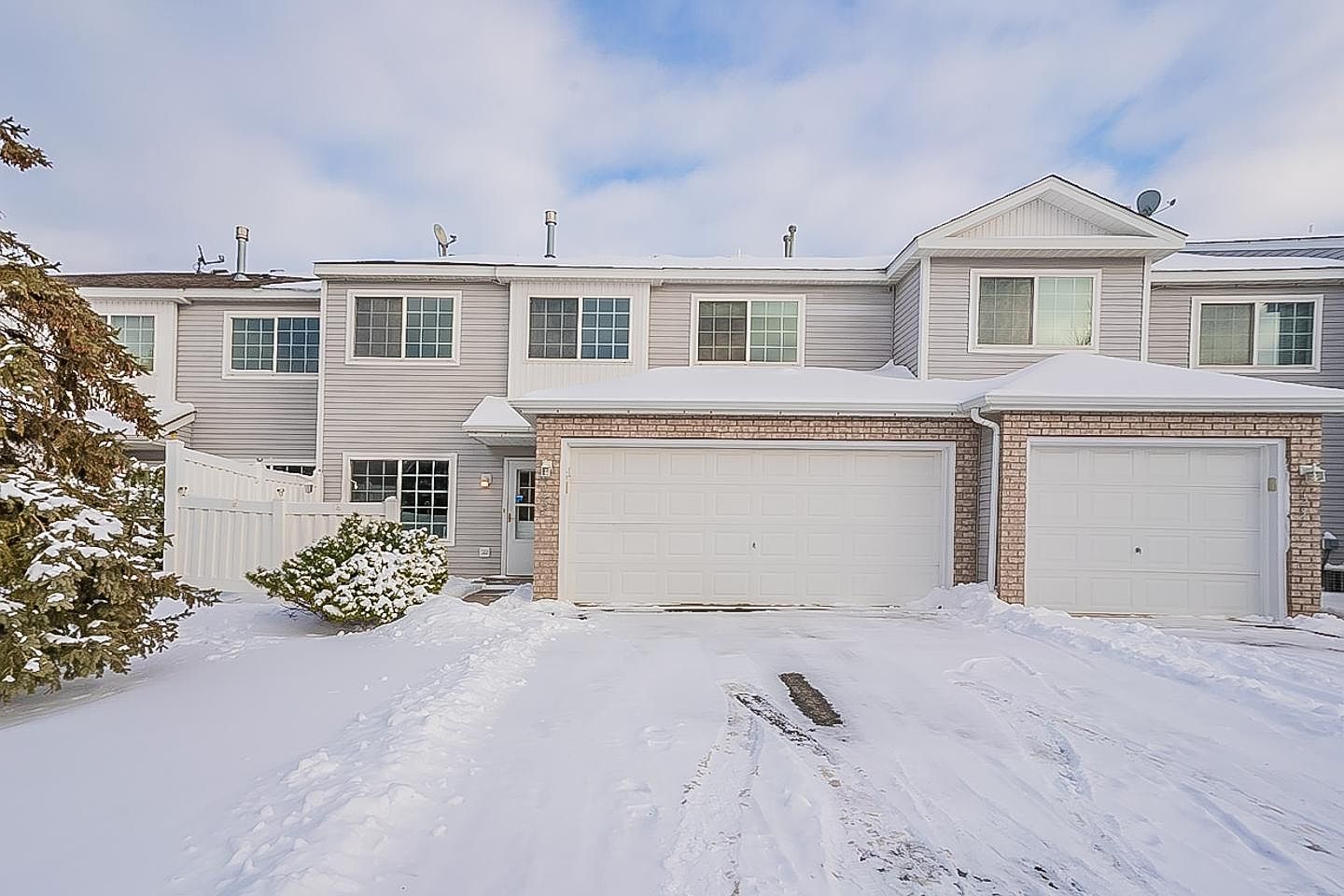 1235 Elmwood Ave, Shakopee, MN 55379 Zillow