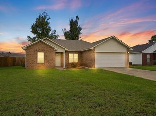 2308 Red Baron Dr, Jacksonville, AR 72076