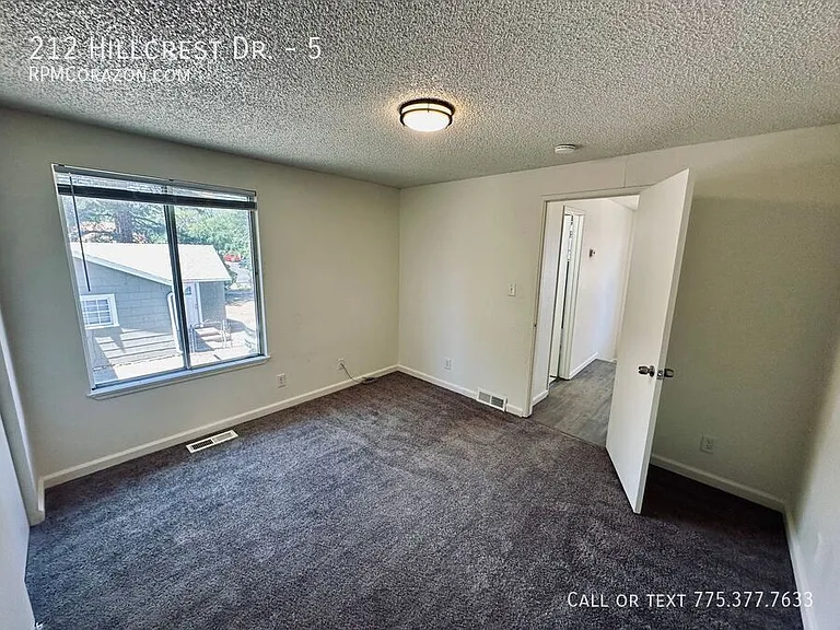 212 Hillcrest Dr #5 — Photo 15