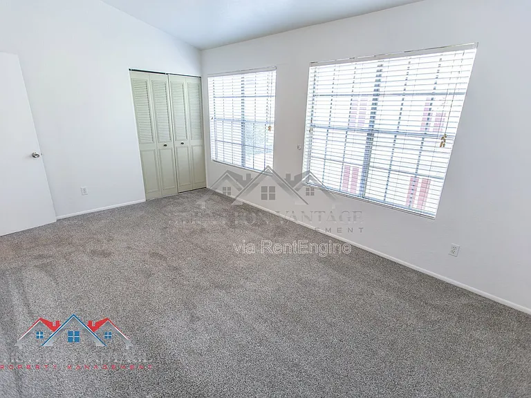 1970 N Hartford St #62 — Photo 30