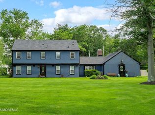 214 Woodcrest Dr, Freehold, NJ 07728