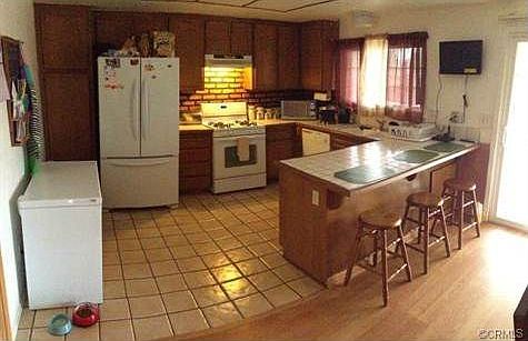 3rd image of 12869 Foreman Ave