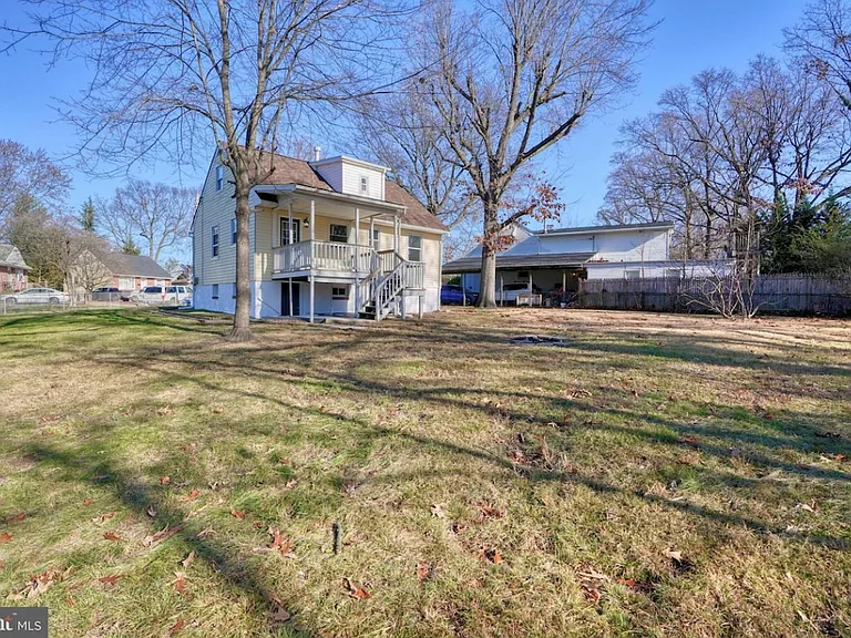 701 Platinum Ave — Photo 43