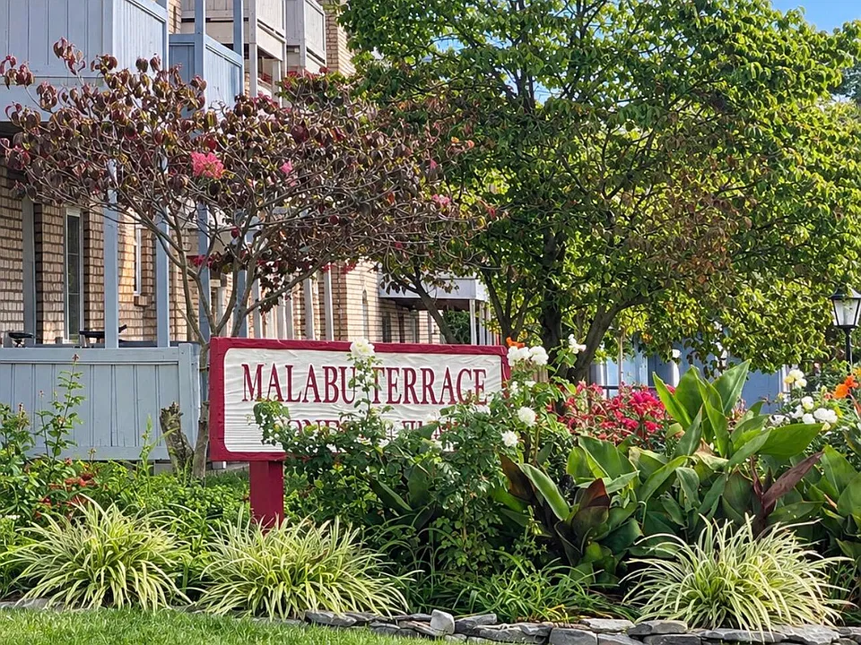 175 Malabu Dr #24