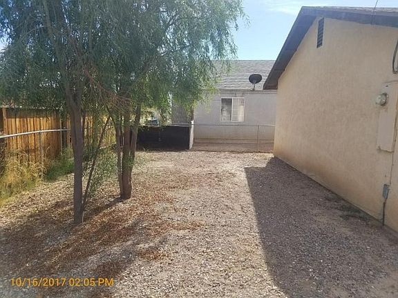 4th image of 2224 Montecito Dr