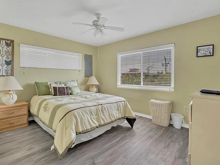 9350 Little Gasparilla Is — Photo 31
