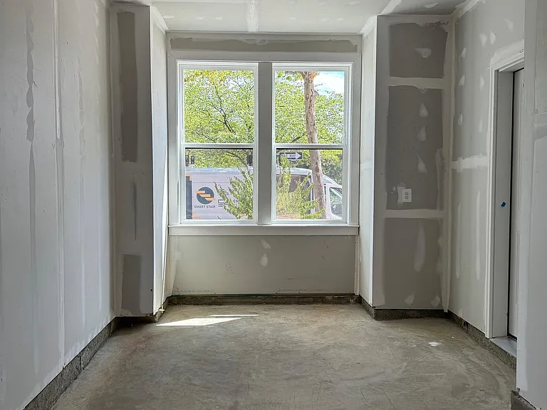 831 King Farm Blvd — Photo 37
