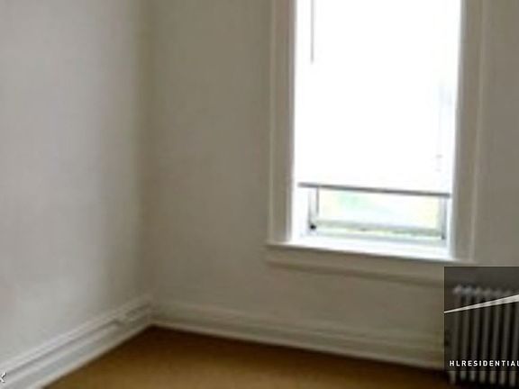 5th image of 4313 34th Ave APT 5