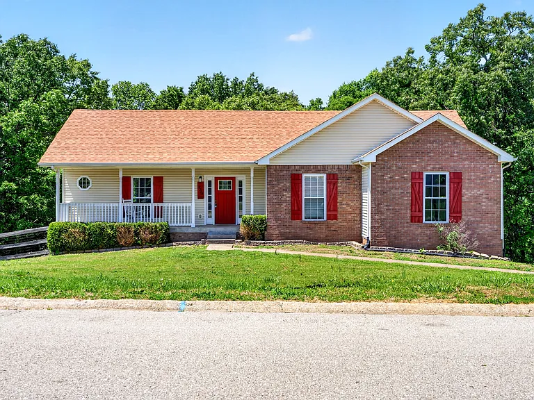 3364 N Henderson Way — Photo 1