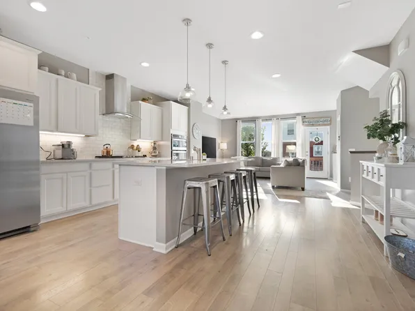 5178 Hampton St NE, Prior Lake, MN 55372
