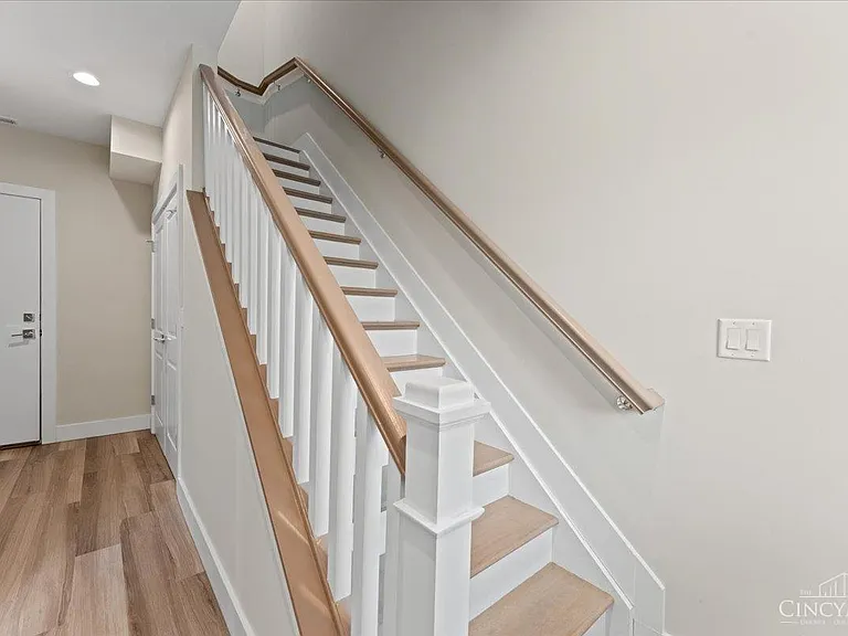 3906 Edwards Rd #B — Photo 5