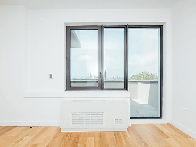 1801 Ocean Ave #8M — Photo 9